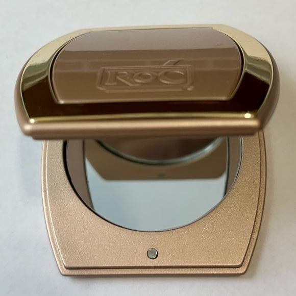 ROC Skincare Folding Purse/Pocket Compact Double Mirror- Regular and Magnifying - Picture 3 of 7